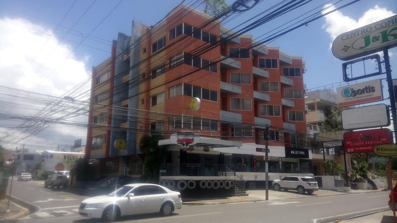 Apartahotel Jardines Metropolitanos Santiago De Los Caballeros Exterior photo