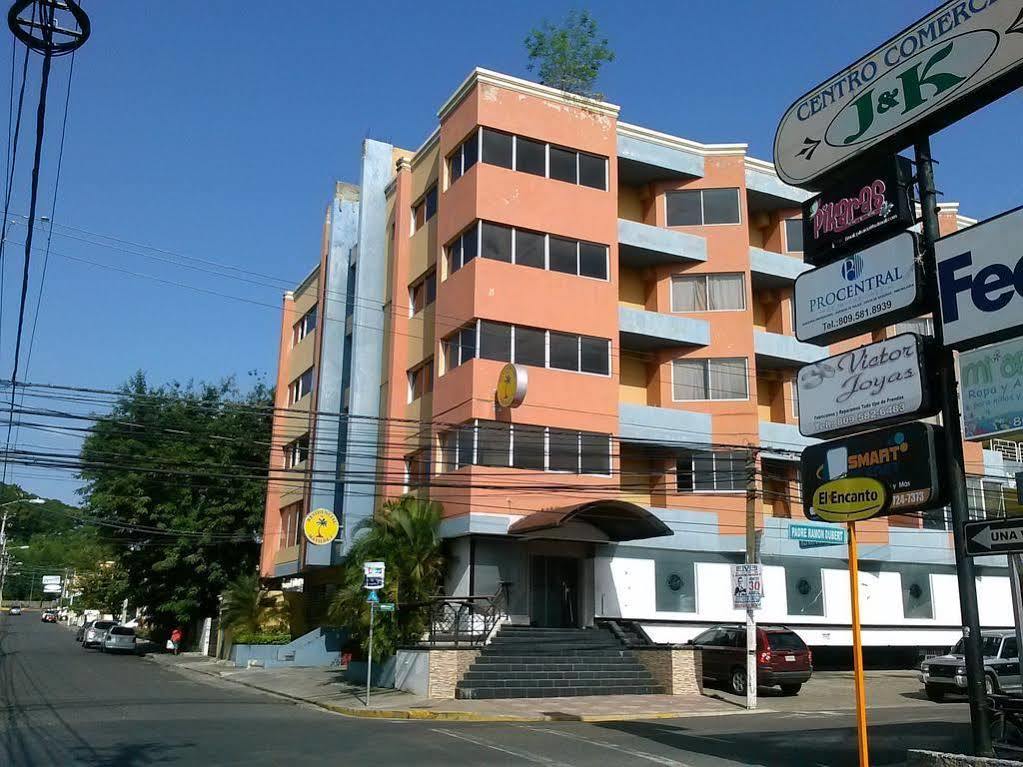 Apartahotel Jardines Metropolitanos Santiago De Los Caballeros Exterior photo